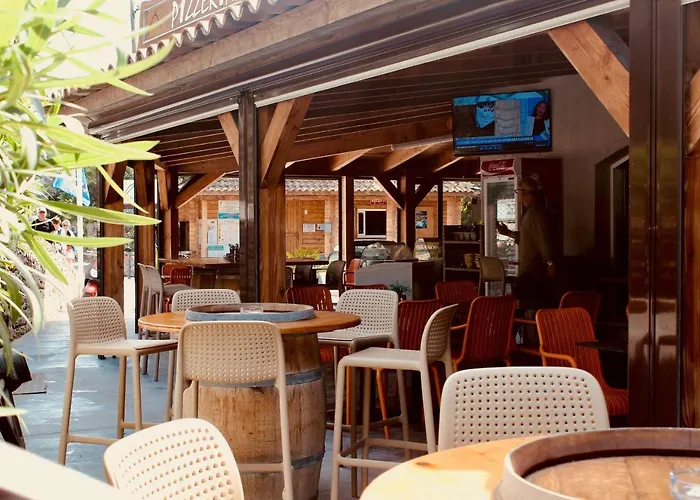 Kemping L'araguina 2*